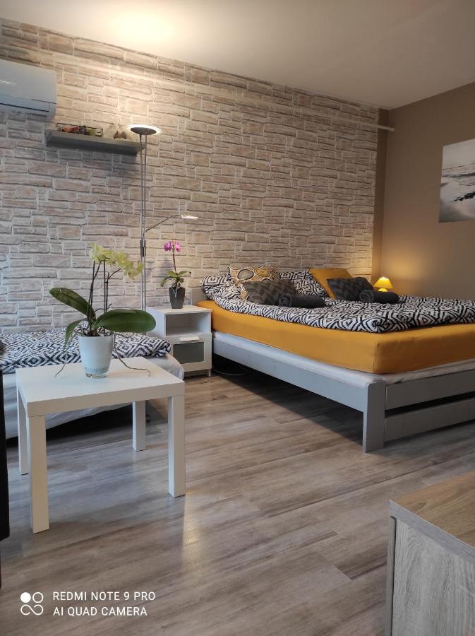 Baross Apartman Kaposvár Εξωτερικό φωτογραφία