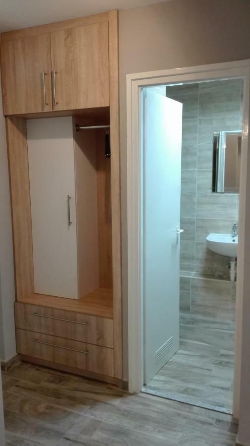 Baross Apartman Kaposvár Εξωτερικό φωτογραφία